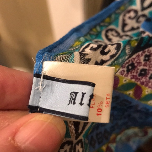 Altea scarf. - Picture 4 of 8